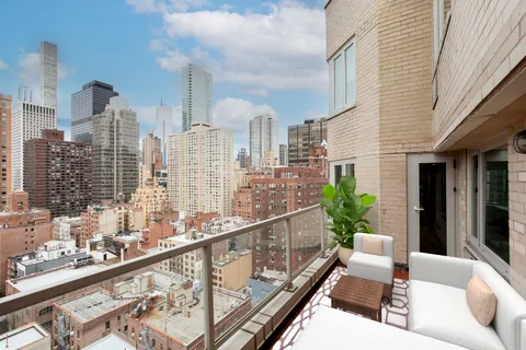 $2,399,999 | 411 East 53rd Street, Unit 19D | Sutton Place