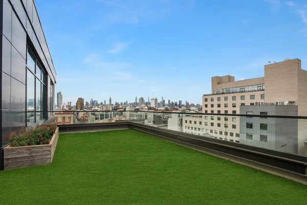 $10,500 | 308 North 7th Street, Unit 7E | Williamsburg