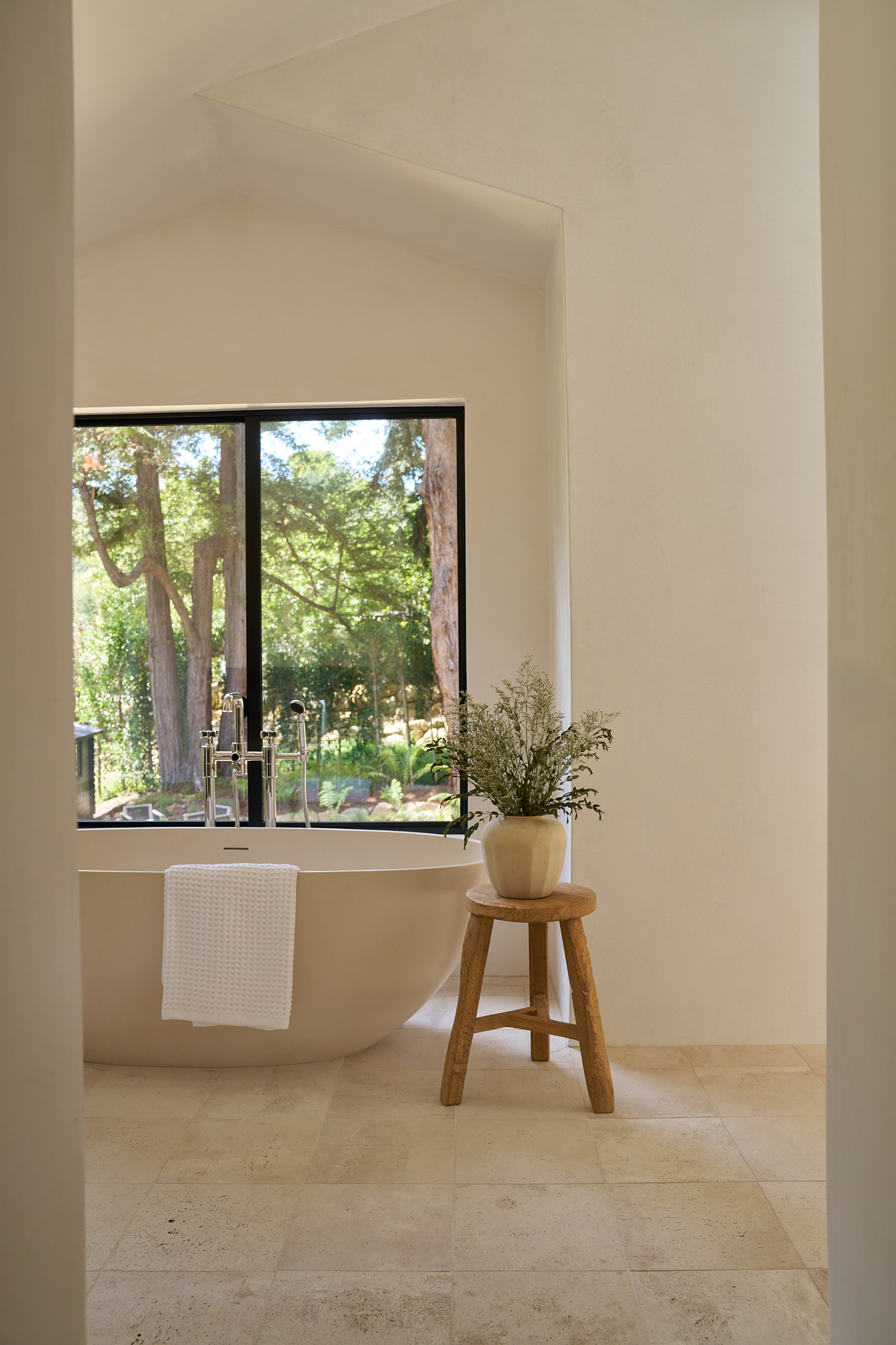 921 El Rancho Road Santa Barbara, CA 93108 - Photo 16 of 32