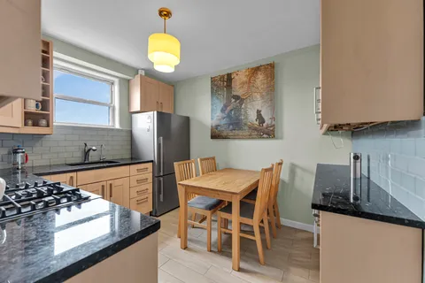 $409,000 | 5800 Arlington Avenue, Unit 6V | North Riverdale