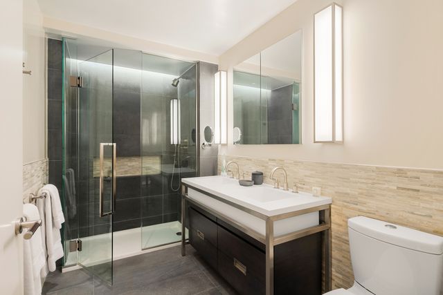 $2,260,000 | 211 East 13th Street, Unit 6K | East Village