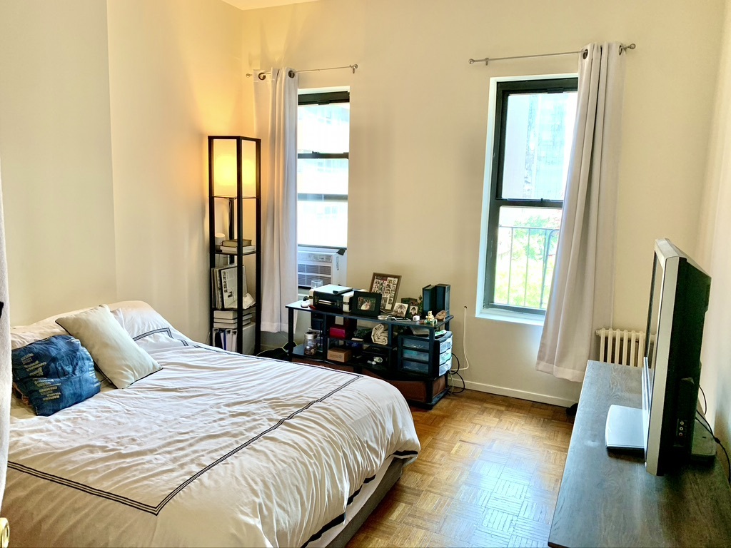 344 East 61st Street, Unit 16 Manhattan, NY 10065 - Photo 7 of 9