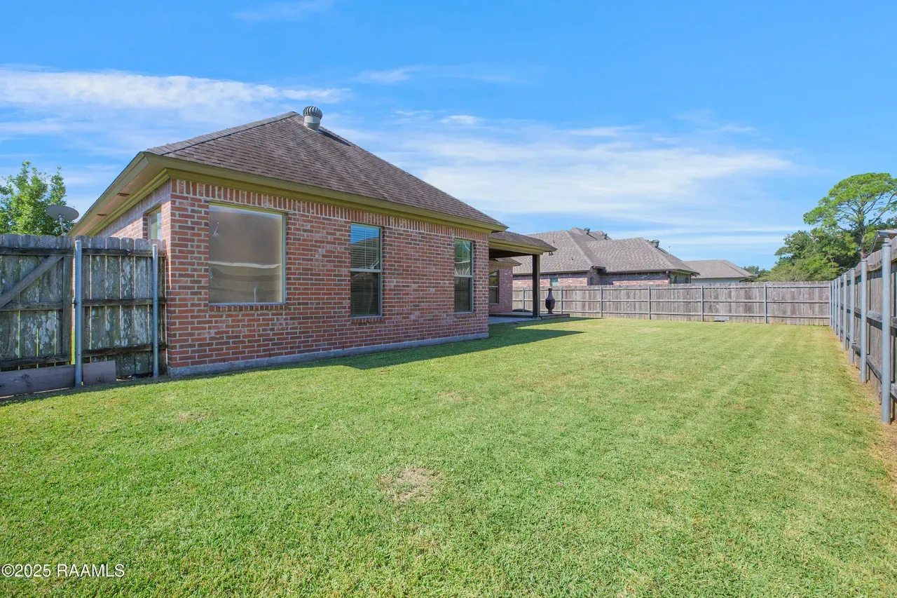 $279,000 | 3303 Chuggie Lane, New Iberia, LA 70563