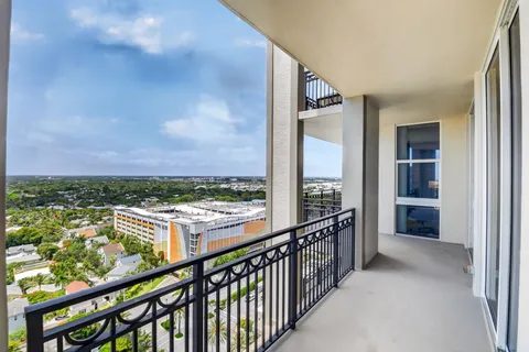$2,100,000 | 550 Okeechobee Boulevard, Unit LPH23, West Palm Beach, FL 33401