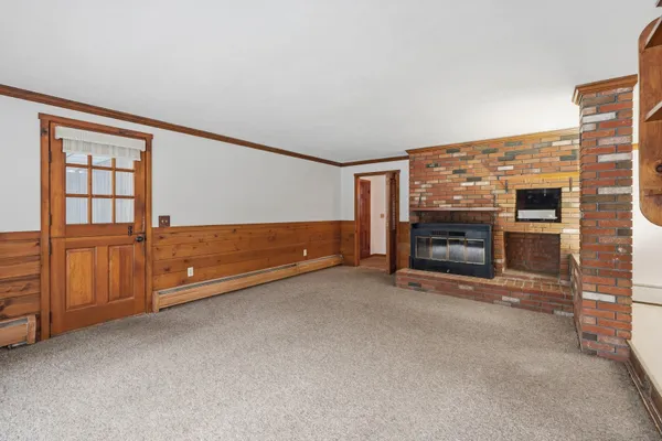$585,000 | 52 Vicksburg Circle, Holden, MA 01520