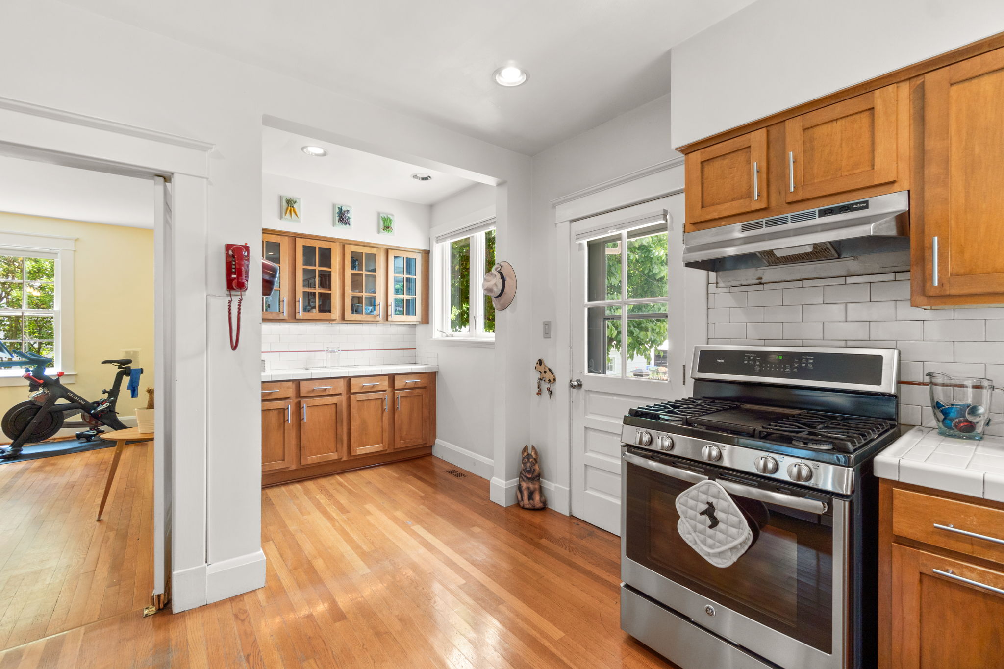 322 St Dunstans Road Baltimore, MD 21212 - Photo 15 of 36