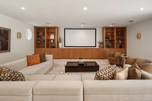 $4,100,000 | Laurel Canyon Road, Los Angeles, CA 90046
