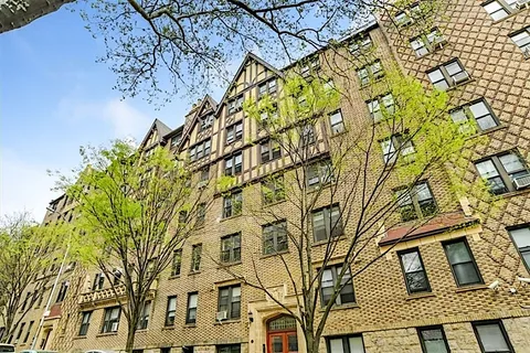 $949,000 | 125 Cabrini Boulevard, Unit A52 | Hudson Heights