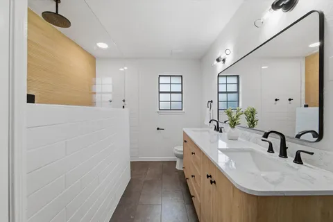 $375,000 | Address Upon Request, Benbrook, TX 76126