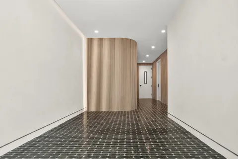 $2,495,000 | 79 South 2nd Street, Unit 2 | Williamsburg