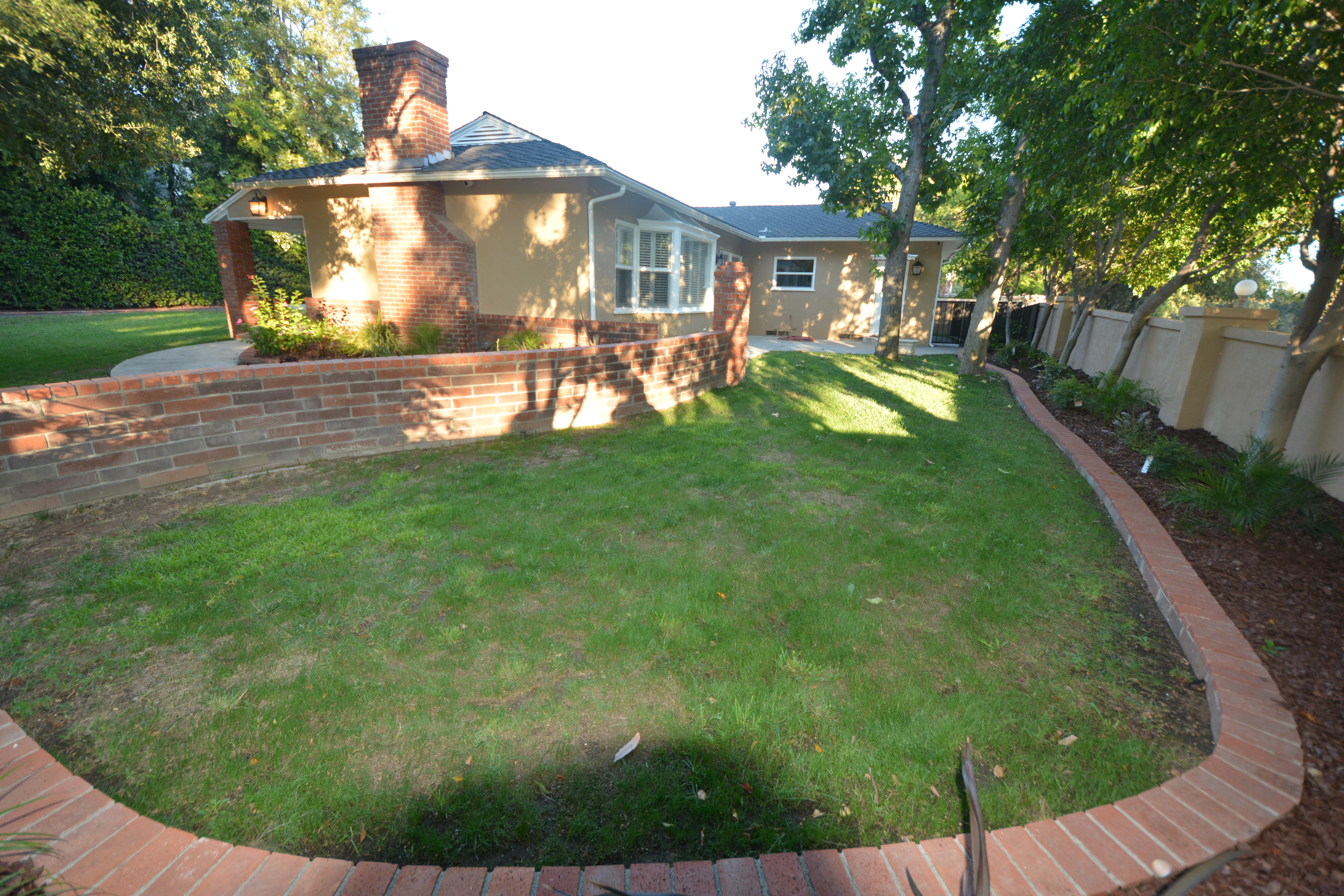 1360 Wentworth Avenue Pasadena, CA 91106 - Photo 3 of 21