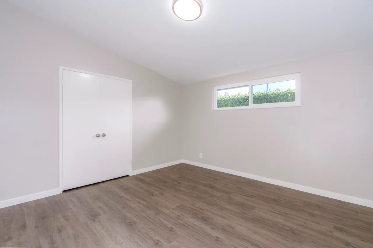 $4,995 | 2391 Westminster Avenue, Costa Mesa, CA 92627