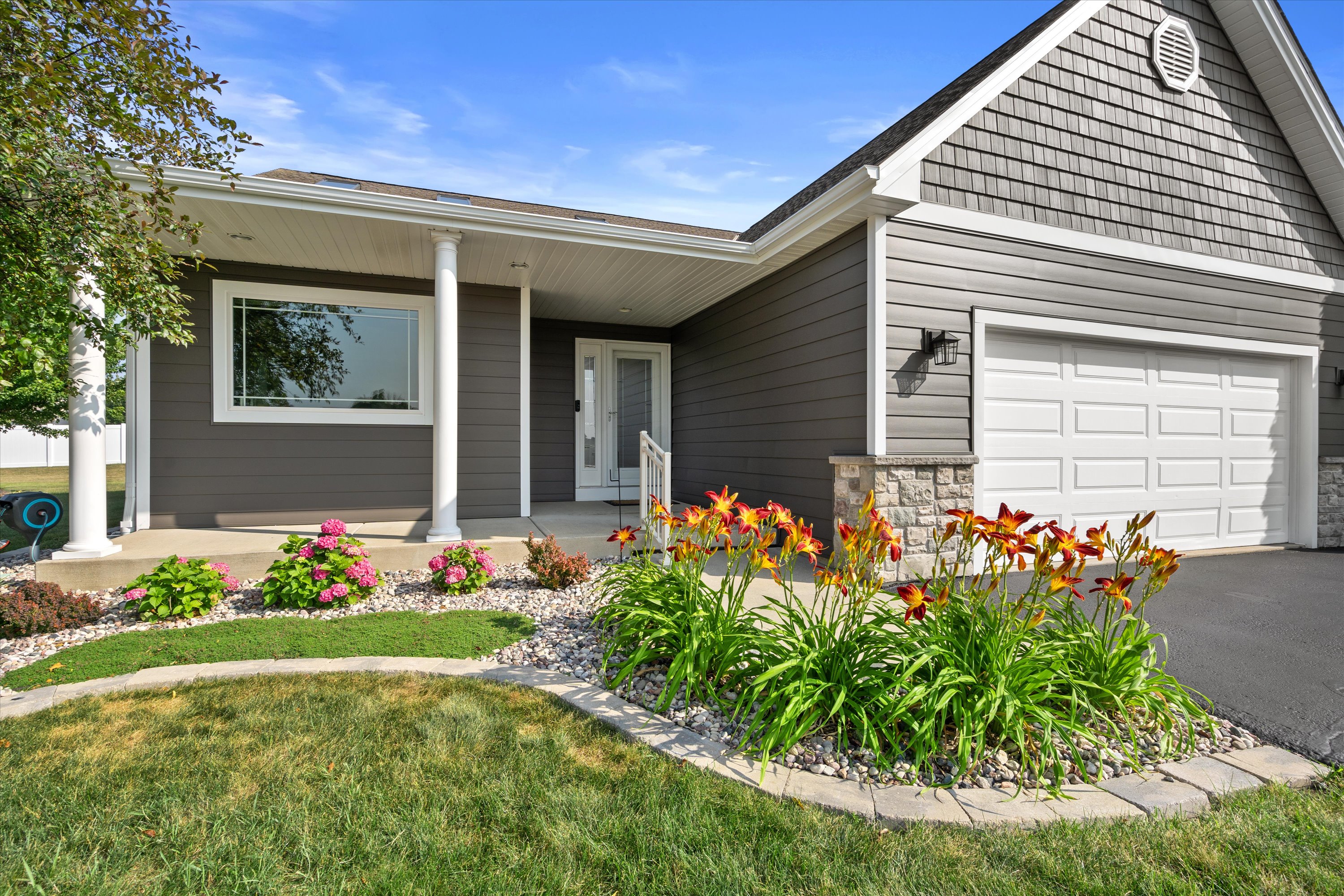 6413 Merganser Drive Racine, WI 53406 - Photo 2 of 17 Gallery Image 2