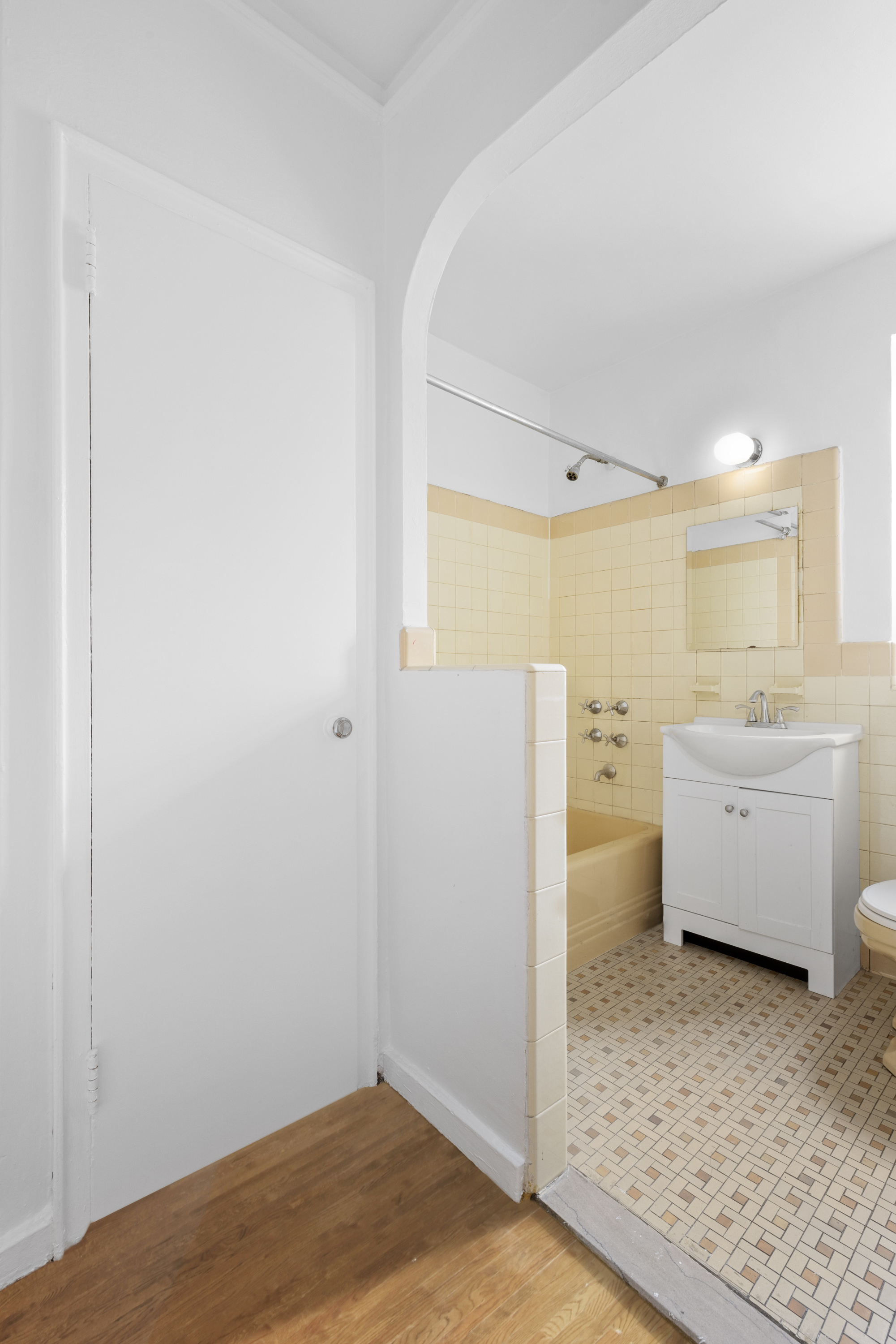 155 West 20th Street, Unit 4F Manhattan, NY 10011 - Photo 5 of 7 a view of a storage & utility room