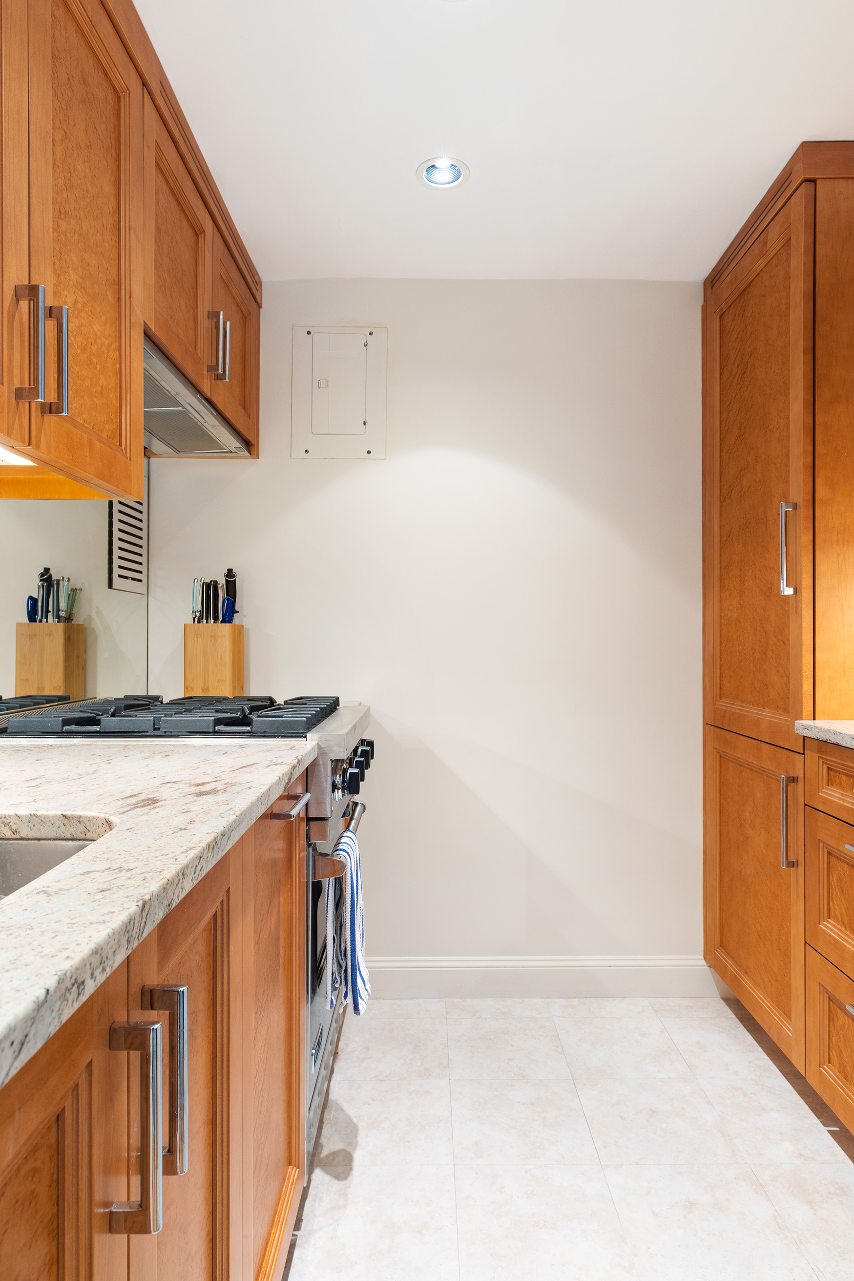 155 East 76th Street, Unit 12F Manhattan, NY 10021 - Photo 5 of 10