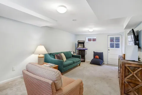 $1,225,000 | 3501 Bradley Lane, Chevy Chase, MD 20815