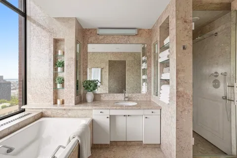 $8,950,000 | 422 East 72nd Street, Unit 40B/41AB | Lenox Hill