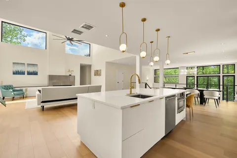 $2,595,000 | 8165 East Beach Drive Northwest, Washington, DC 20012