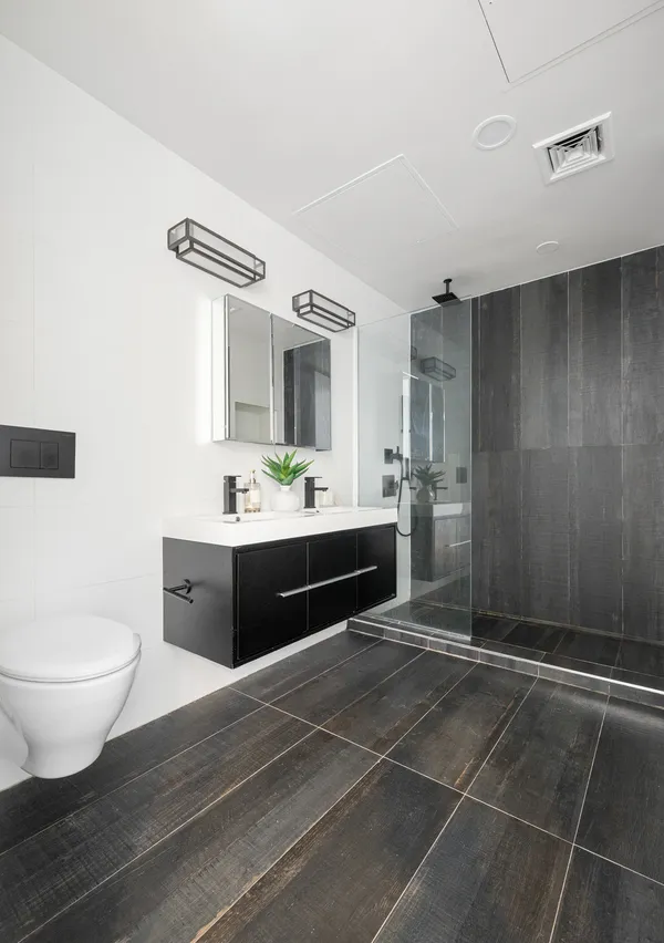 $1,995,000 | 79 Green Street, Unit 1 | Greenpoint