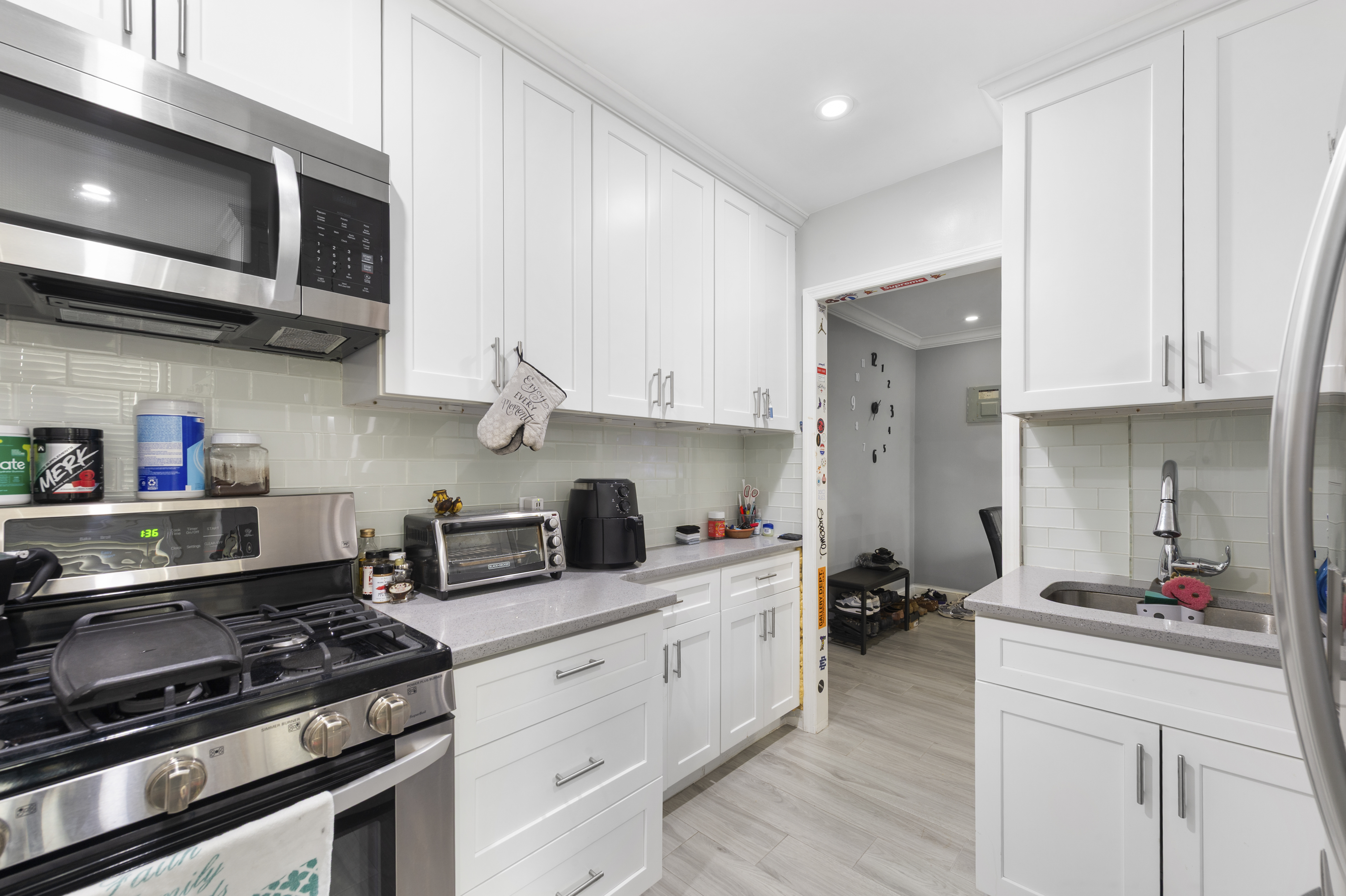 5639 Netherland Avenue, Unit 5C Bronx, NY 10471 - Photo 10 of 13