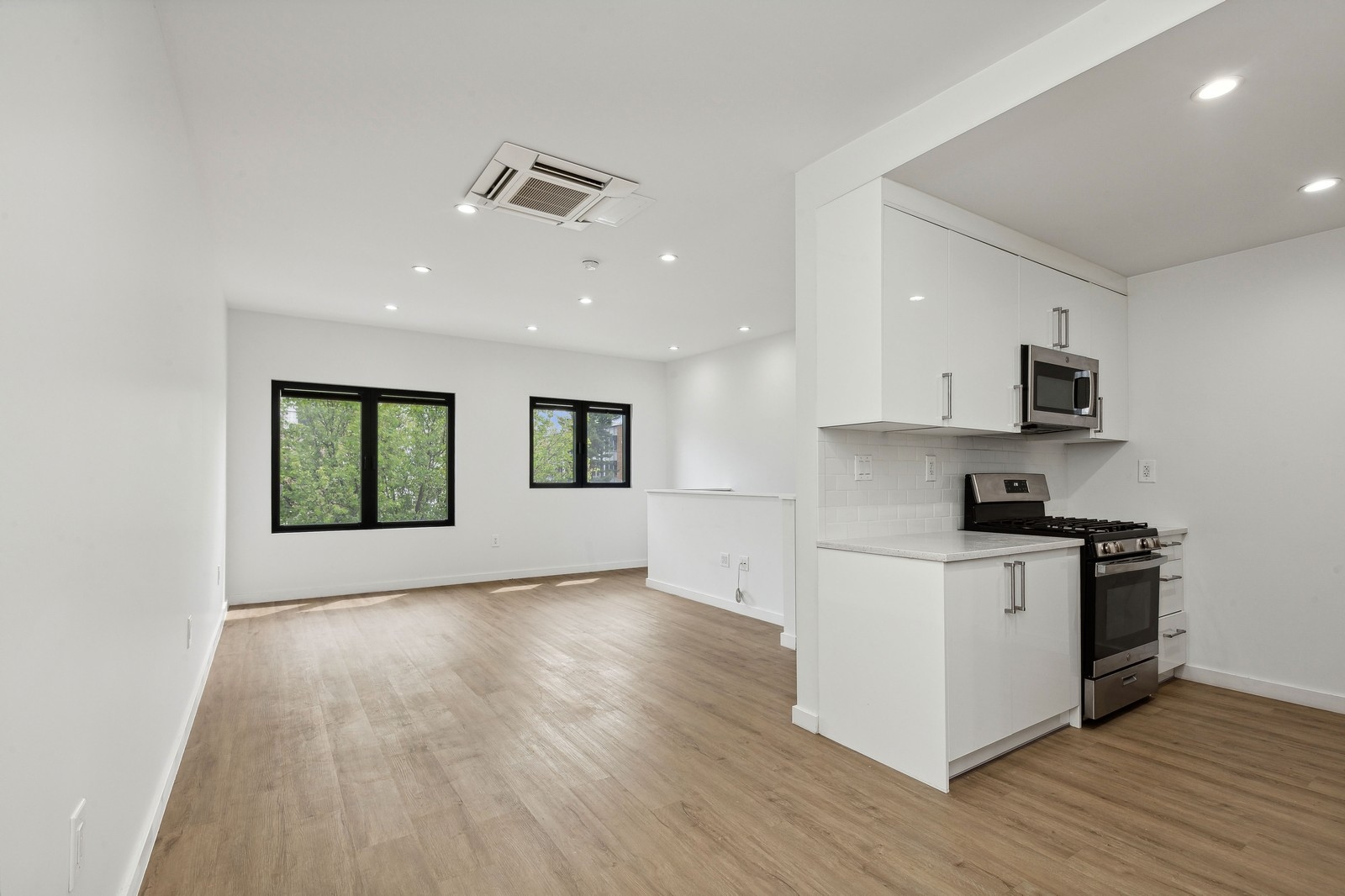 1027 Lafayette Avenue, Unit 2 Brooklyn, NY 11221 - Photo 2 of 9