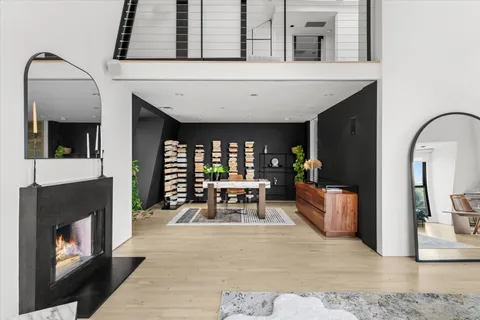 $2,399,999 | 201 Newbury Street, Unit Undisclosed, Boston, MA 02116