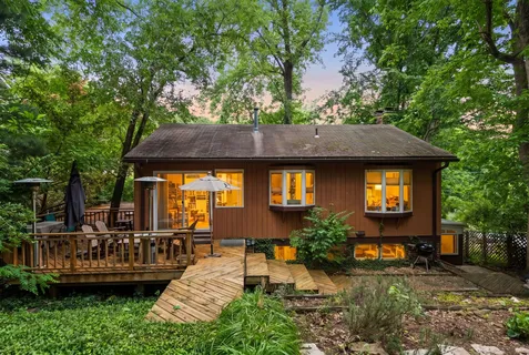 $1,000,000 | 6302 Bannockburn Drive, Bethesda, MD 20817