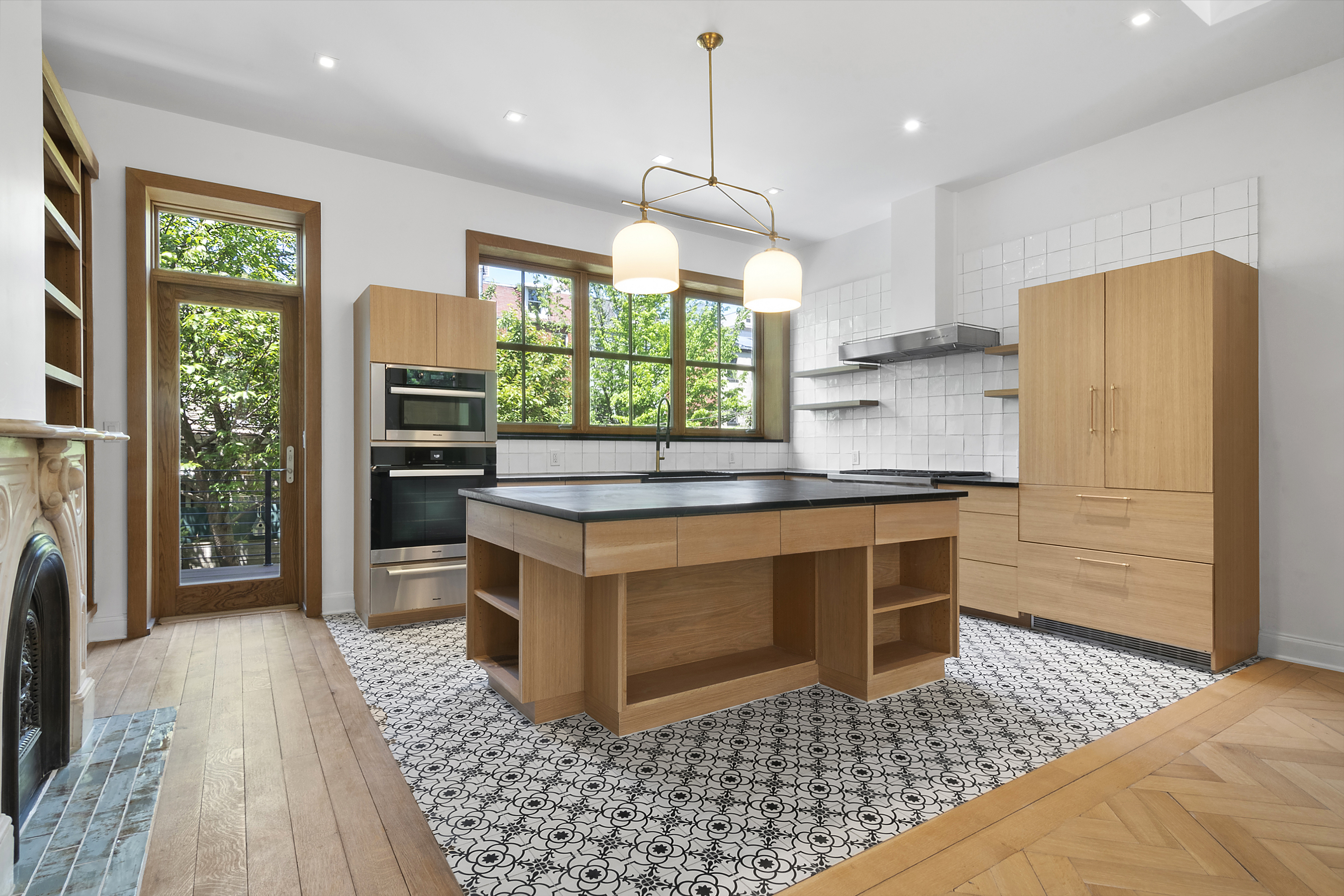 87 Monroe Street, Unit 2 Brooklyn, NY 11216 - Photo 2 of 15