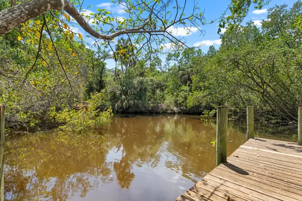 $575,000 | 25900 Creekbend Drive, Bonita Springs, FL 34135