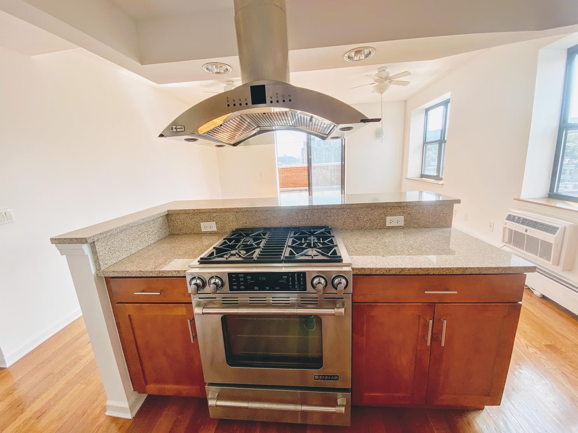 2601 Frederick Douglass Boulevard, Unit PH1 Manhattan, NY 10030 - Photo 12 of 26