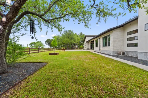 $1,875,000 | 3921 County Road 258, Liberty Hill, TX 78642
