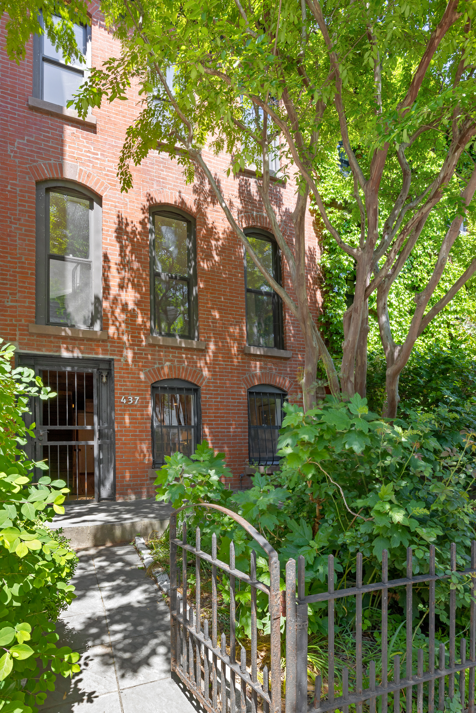 437 Warren Street Brooklyn, NY 11217 - Photo 14 of 17