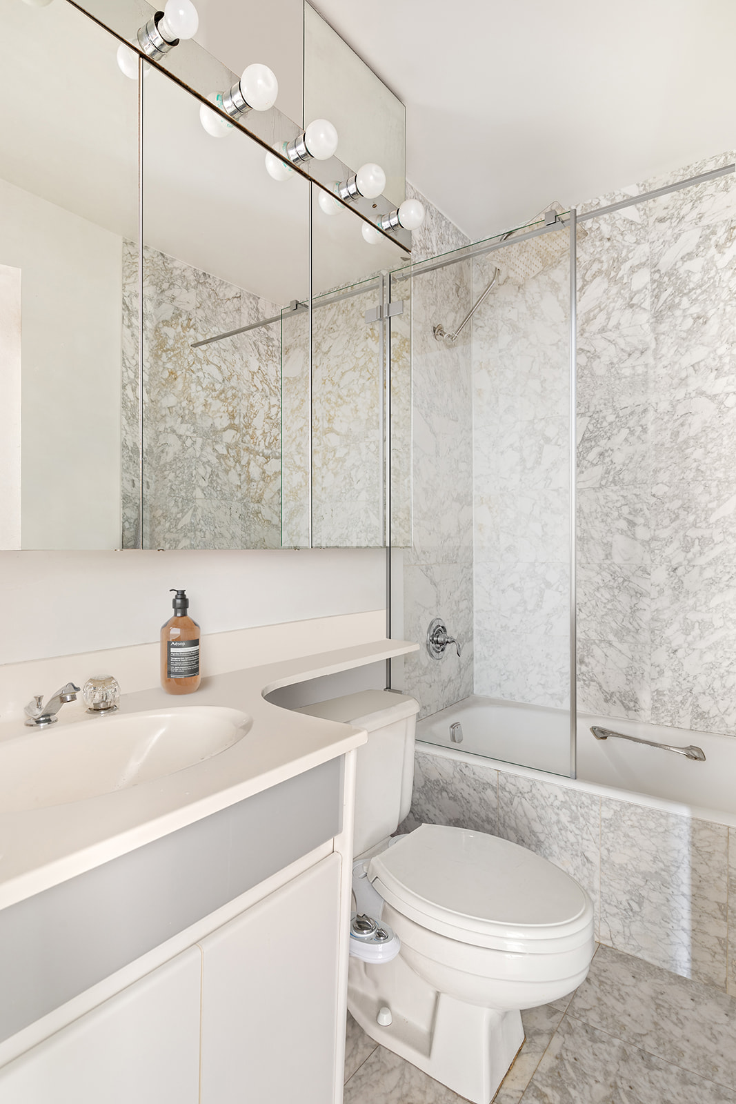 377 Rector Place, Unit 10A Manhattan, NY 10280 - Photo 5 of 7