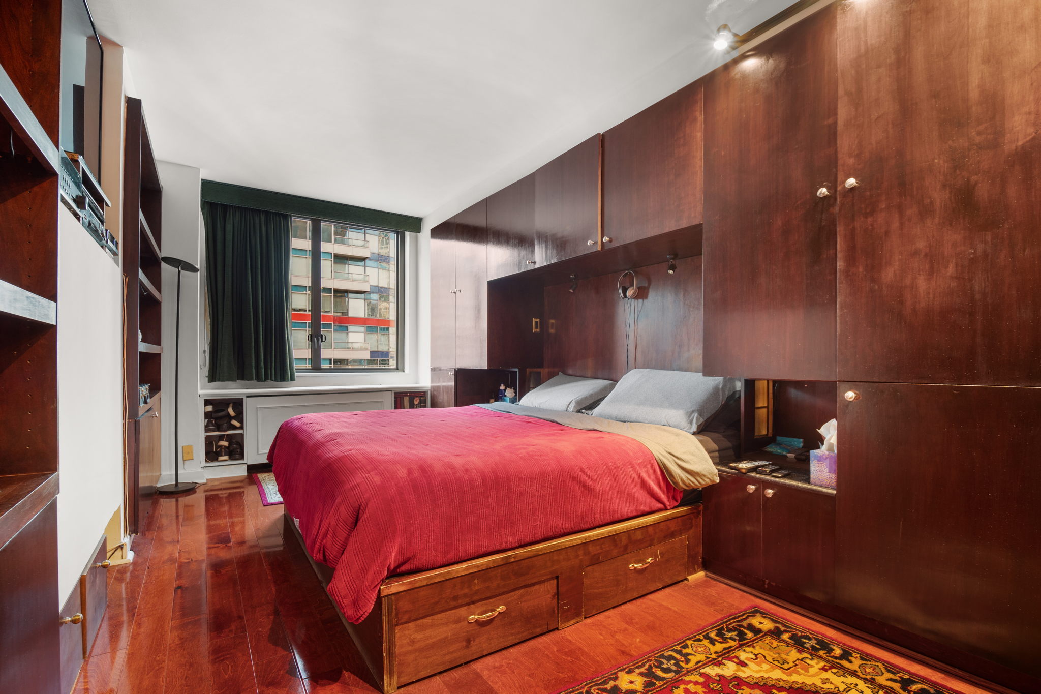 300 East 54th Street, Unit 26EF Manhattan, NY 10022 - Photo 3 of 17