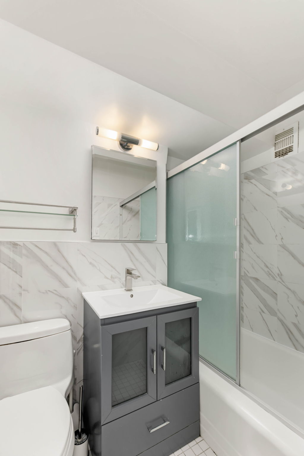900 West 190th Street, Unit 11A Manhattan, NY 10040 - Photo 11 of 12