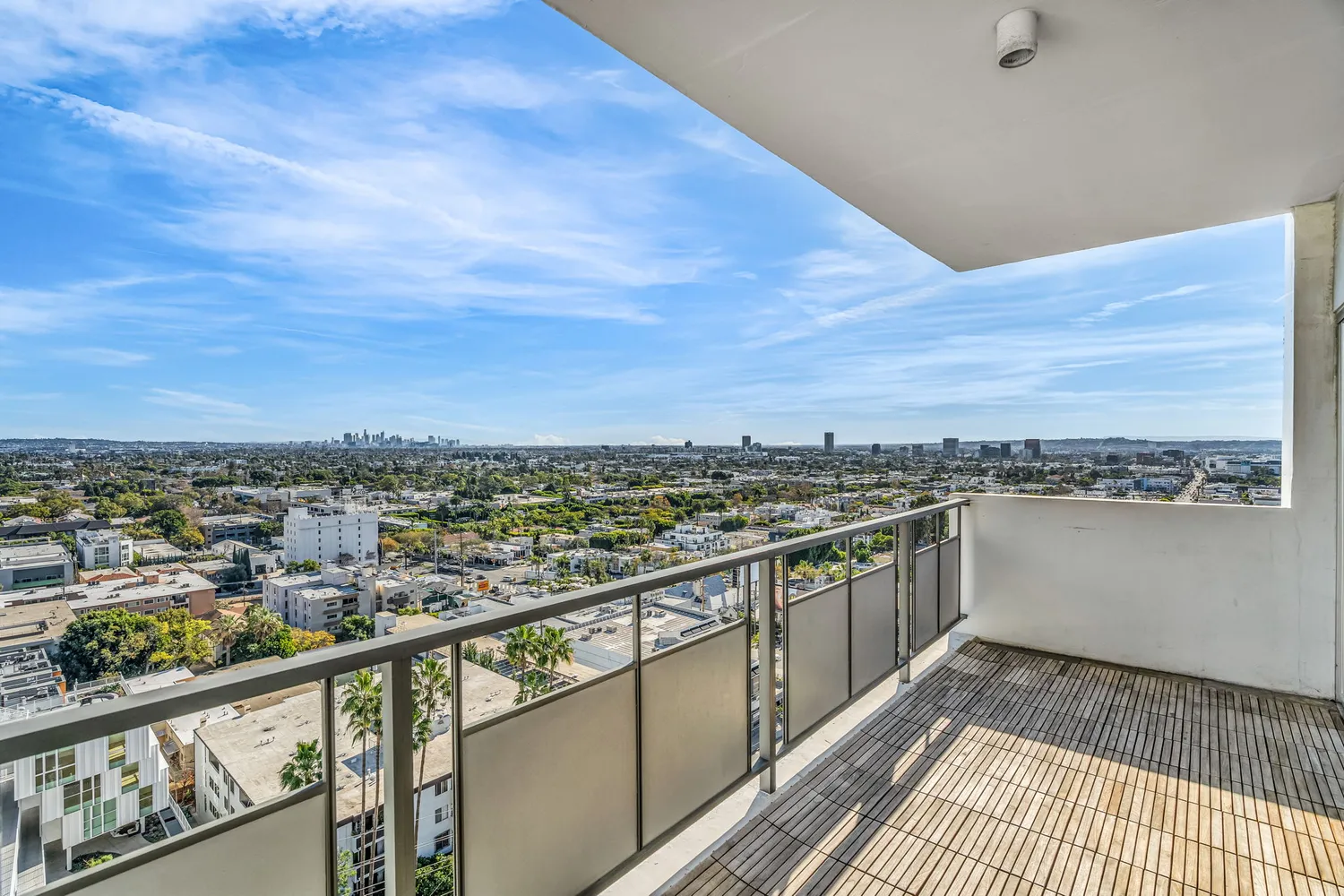 $1,388,000 | 1155 La Cienega Boulevard, Unit 1106, West Hollywood, CA 90069