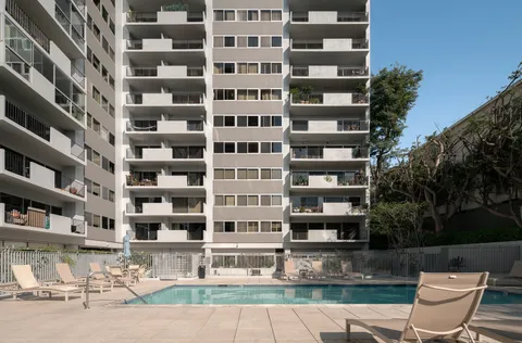 $820,000 | 10450 Wilshire Boulevard, Unit 12C, Los Angeles, CA 90024