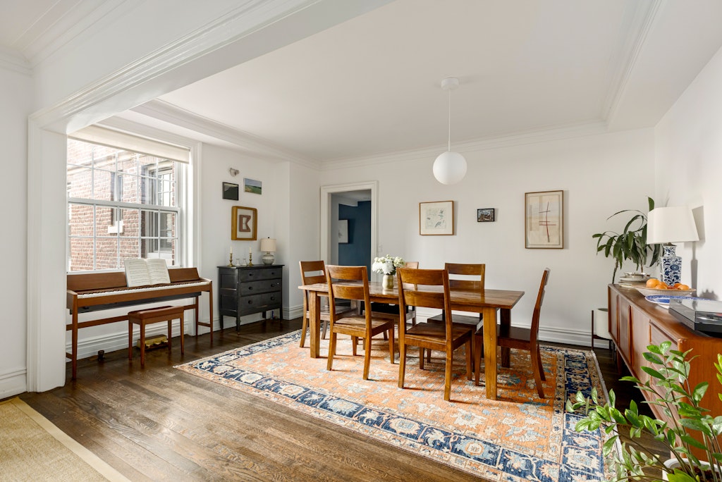 115 Willow Street, Unit 5A Brooklyn, NY 11201 - Photo 2 of 12 a view of a dining room with furniture