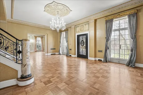 Contact Agent | 3130 Woodland Drive Northwest, Washington, DC 20008