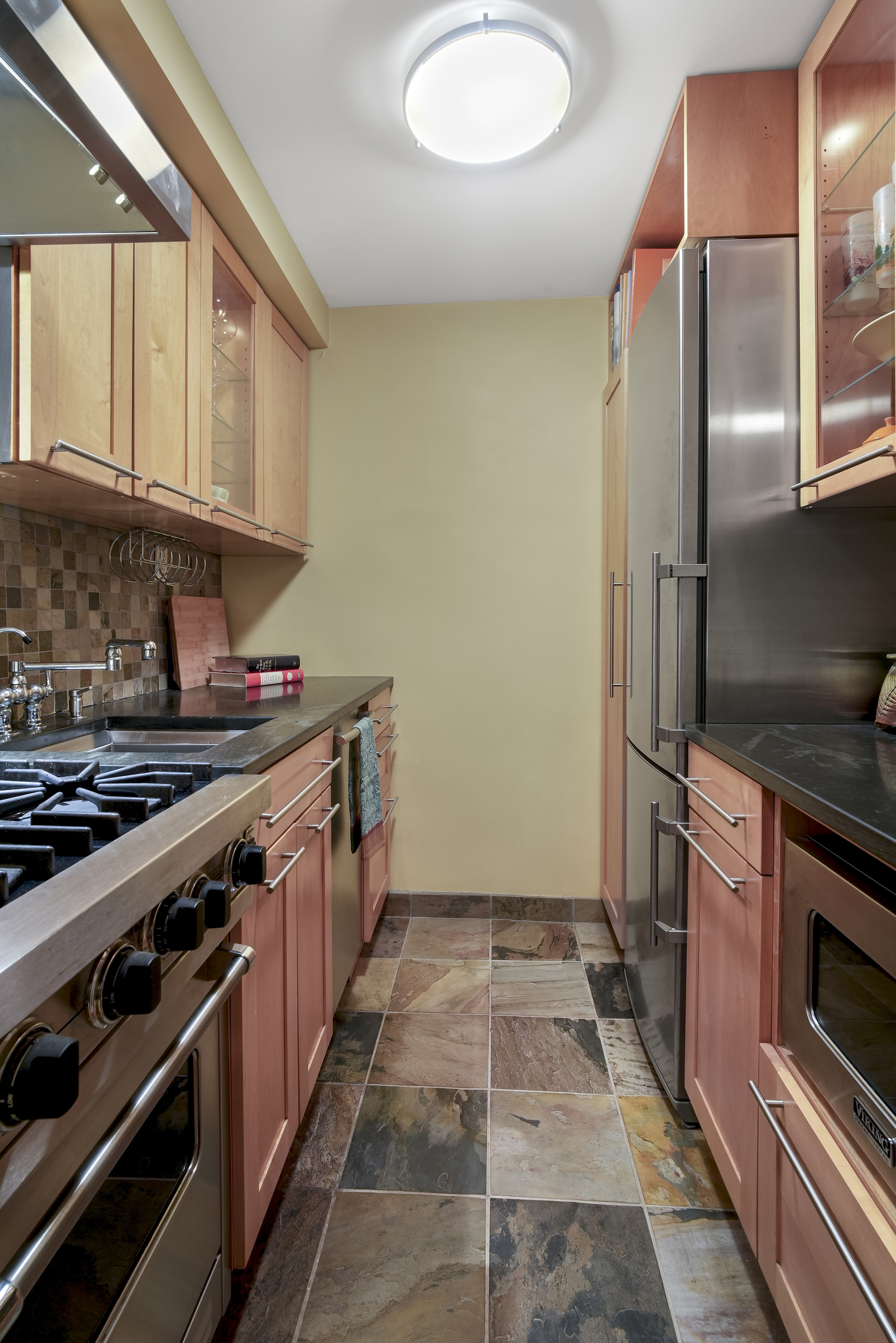 435 East 85th Street, Unit GB5 Manhattan, NY 10028 - Photo 6 of 16