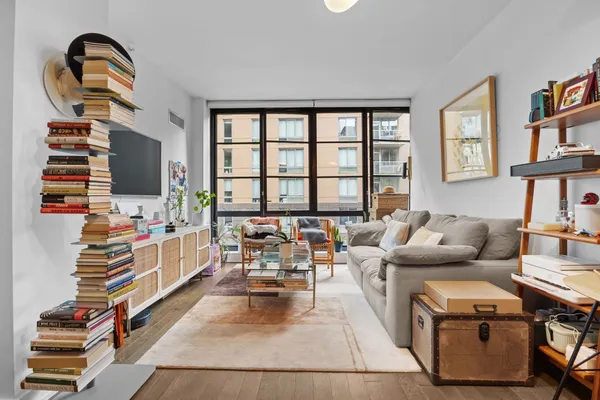 $6,950 | 261 West 25th Street, Unit 4A | Chelsea