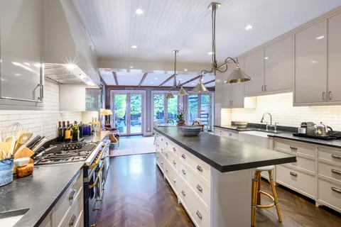 $25,000,000 | 333 West 20th Street | Chelsea