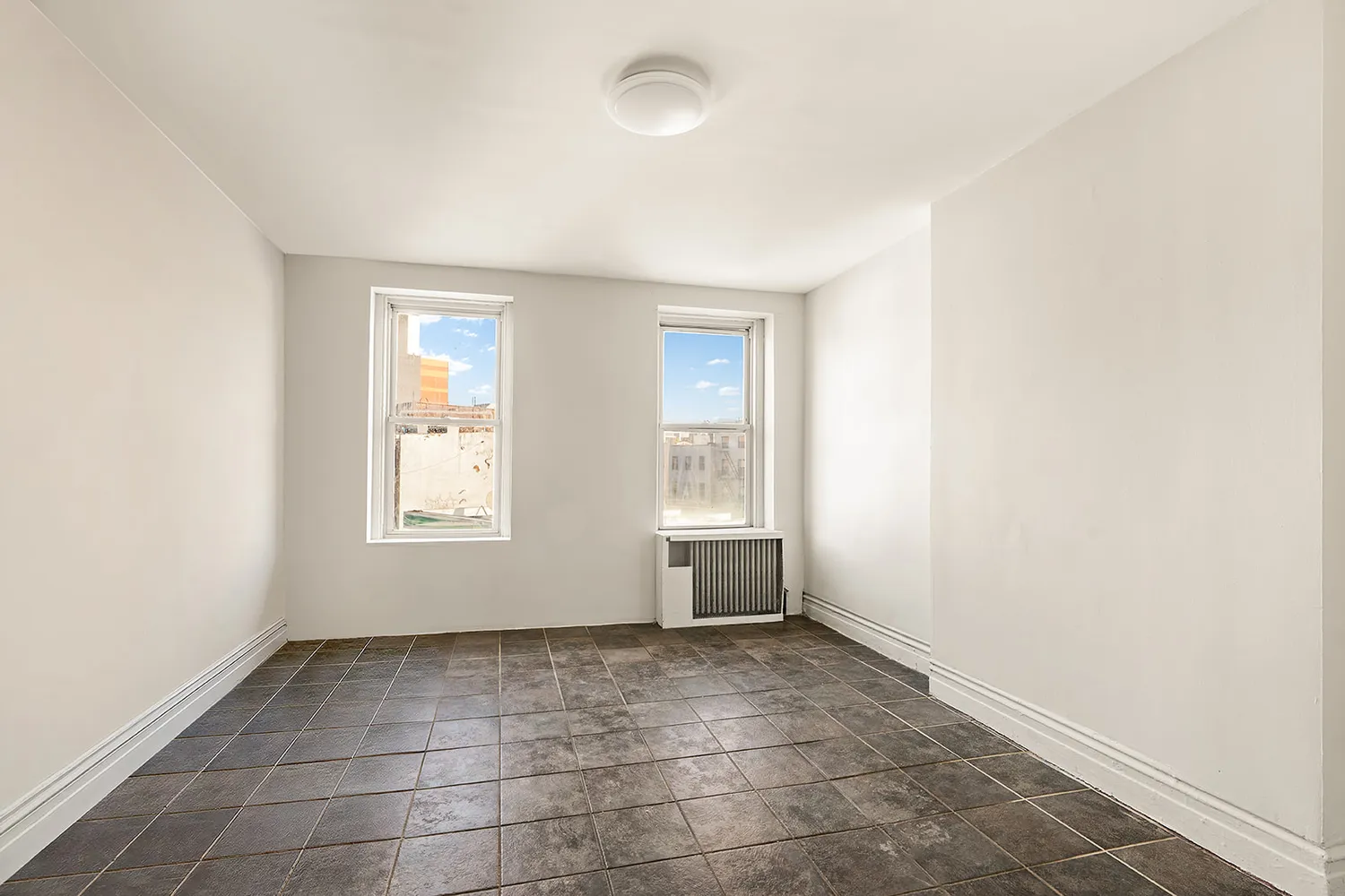 $3,400 | 418 South 4th Street, Unit 3L | Williamsburg