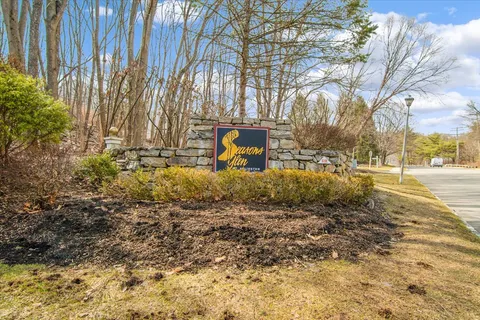 $470,000 | 60 Hickory Way, Mount Arlington, NJ 07856