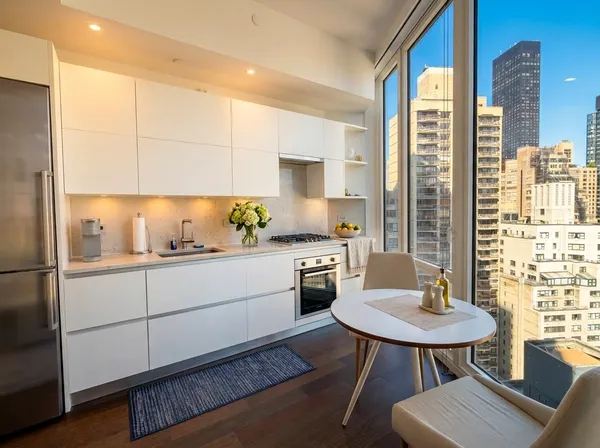 $6,035 | 222 East 44th Street, Unit 21F | Midtown East