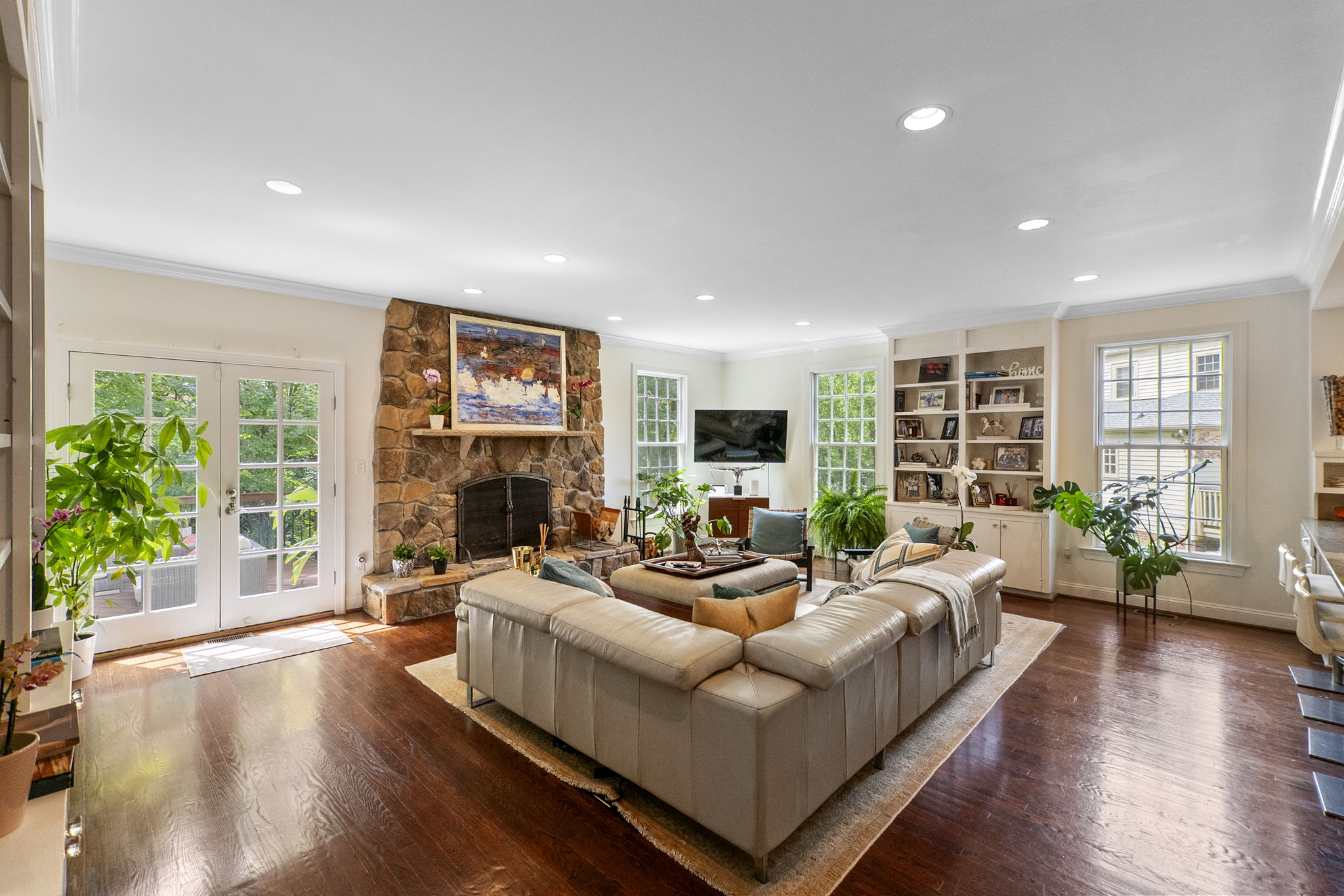301 Columbia Road Alexandria, VA 22302 - Photo 17 of 27
