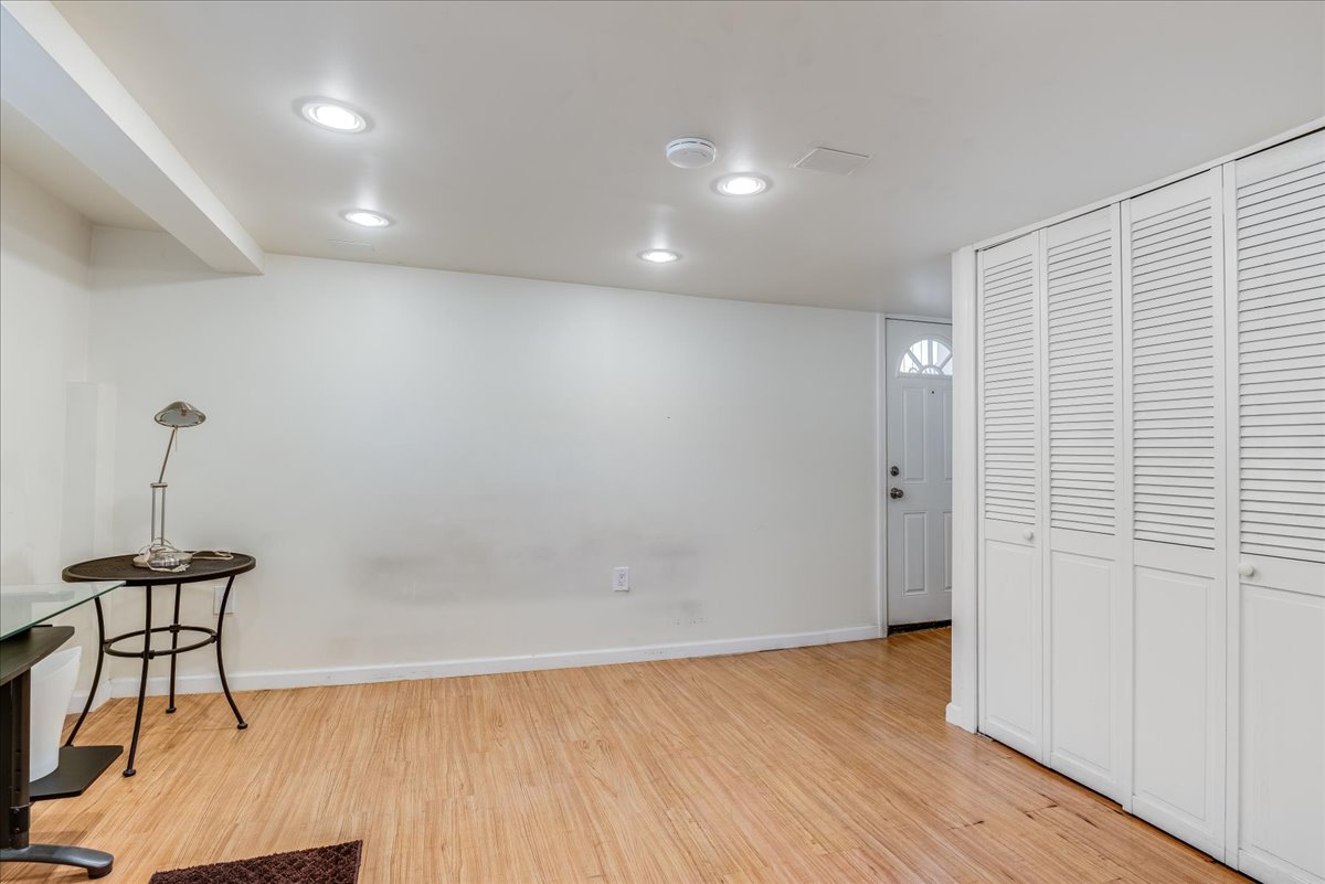 97-05 Albert Road Queens, NY 11417 - Photo 24 of 31