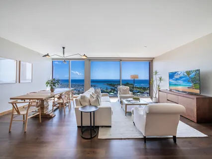 $3,495,000 | 1555 Kapiolani Boulevard, Unit 2002, Honolulu, HI 96814