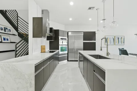 $1,550,000 | 606 Northeast 14th Avenue, Fort Lauderdale, FL 33304