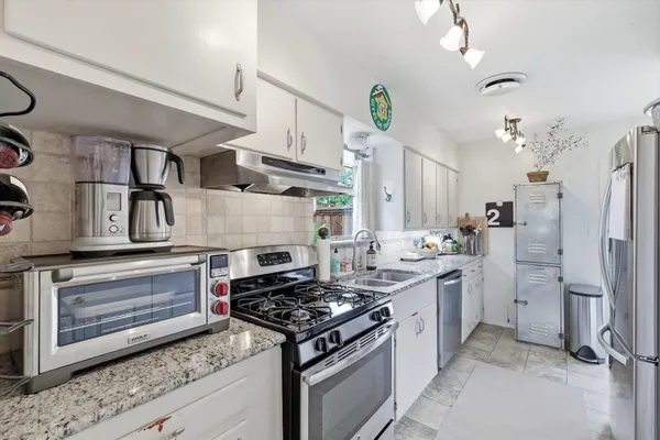 $680,000 | 10029 Shadyview Drive, Dallas, TX 75238